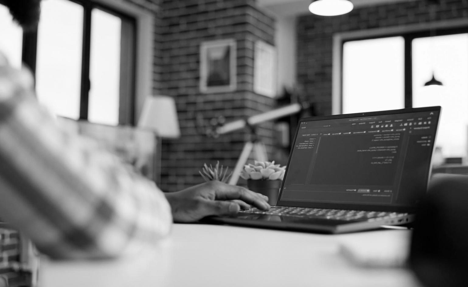 Arbeitsumgebung mit modernen Entwickler-Tools